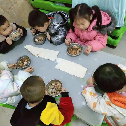 （菠萝二班）第9周         生活记录