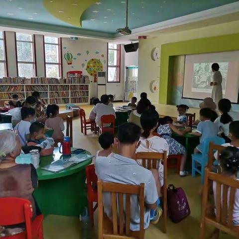 吉安市图书馆举办“喜迎八一 •与革命先辈同行”连环画主题阅读活动