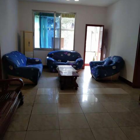 出租:苏祠中学附近3楼大三房双卫9800元年