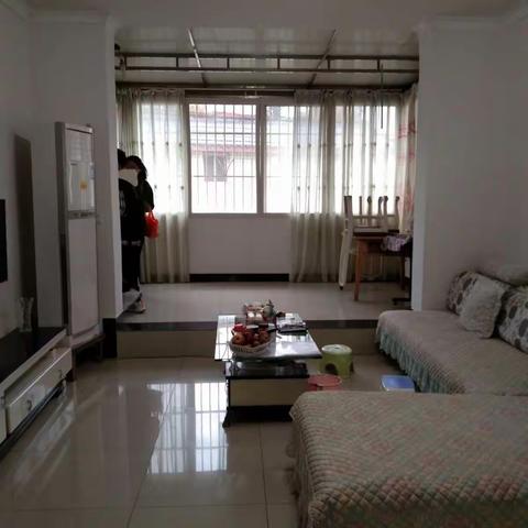 出售:苏祠中学附近现浇房32.8万