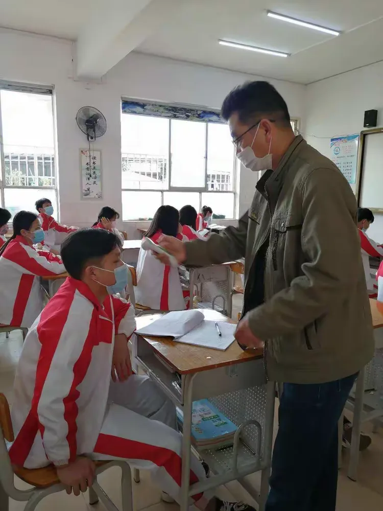 静待花开,情系金英一扶绥县金英学校2020年春季学期九年级复学日及