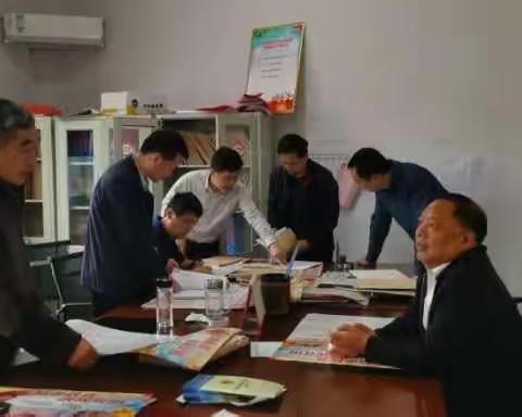 决战决胜脱贫攻坚，同心共筑百年梦想