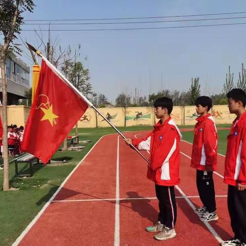 喜迎二十大，争做好队员———前营小学新队员入队仪式