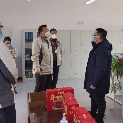 【新闻速递】王薪屹到贵阳复烤厂开展春节慰问