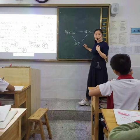 语文课堂夯基础，致远楼中扬激情  ——城关中学初一语文备课组举行第四周教研活动