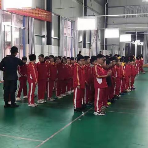 端正姿势，回归校园——实验小学三（6）班入学适应性训练记实