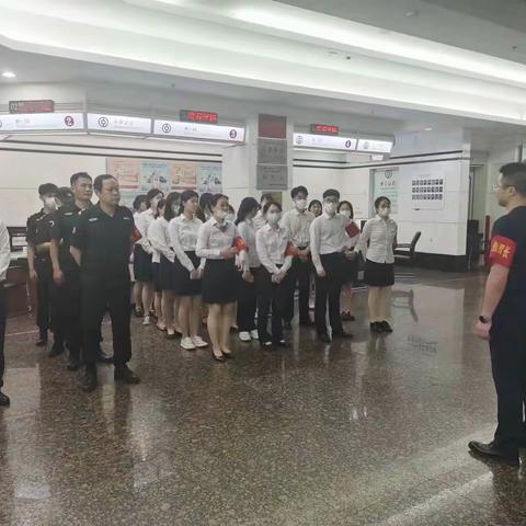 【灯塔领航 勇毅前行】长乐支行营业部开展营业场所防汛抗洪应急预案演练