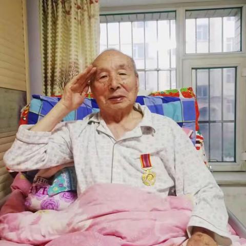 女儿完成了老人临终遗愿