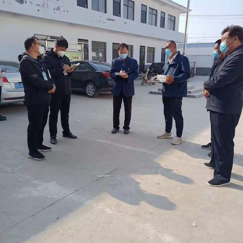 战“疫”路上不停歇    一道美丽的风景线