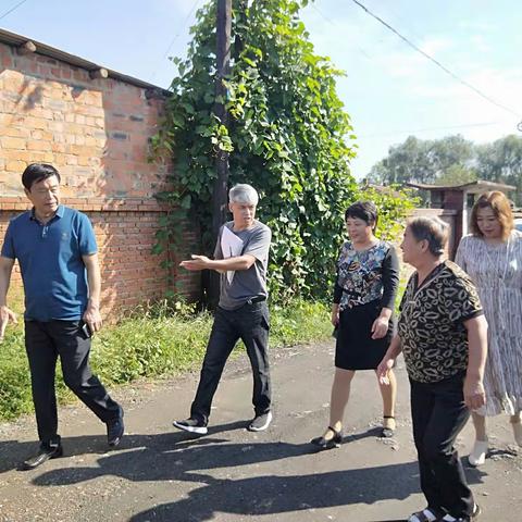 关爱贫困生，温情暖人心——庆云中心小学慰问贫困生活动