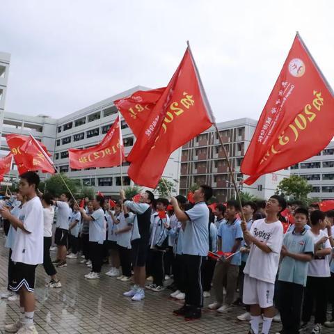 鹿寨中学城南分校举行庆祝中国共产党成立100周年活动