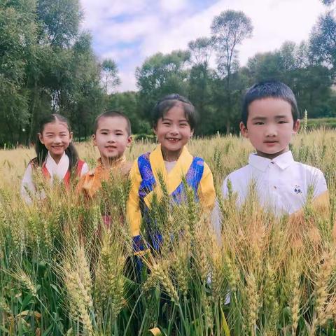 毕业，花开的季节-常牧镇下兰角幼儿园大班幼儿毕业