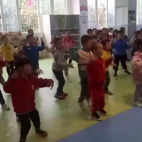 学一班体能活动