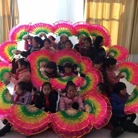 小范杖子明德小学 舞蹈兴趣小组 茉莉花