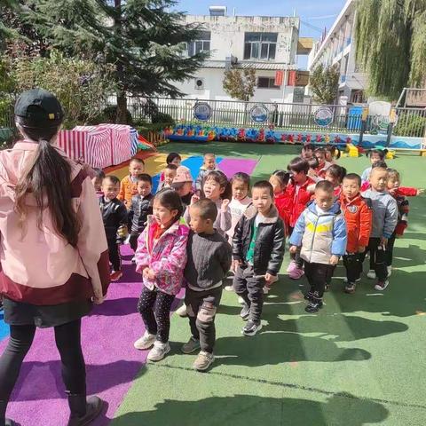 “爱在巨幼❤️快乐成长☀️”巨家中心幼儿园大二班第八周精彩瞬间分享