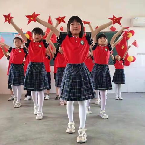 热烈庆祝中国共产党建党100周年--许庄小学