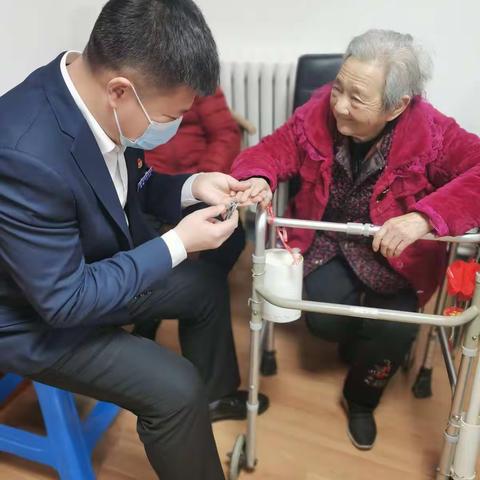 西安市高陵区养老保险经办中心学雷锋活动