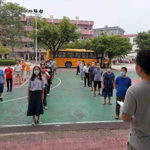 防疫不懈怠，备战迎开学——温泉镇第三中心小学秋季开学疫情防控演练