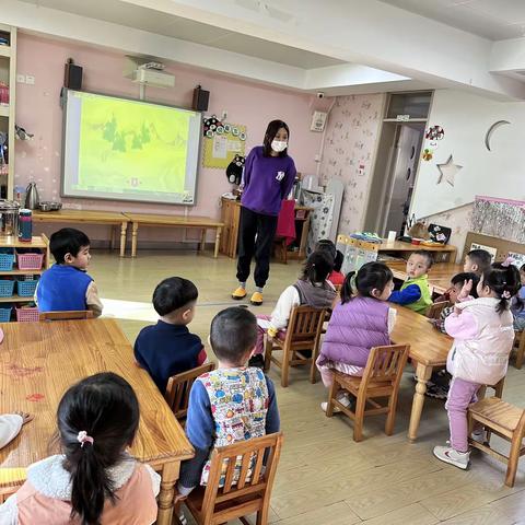 小二班《冬爷爷来了》1