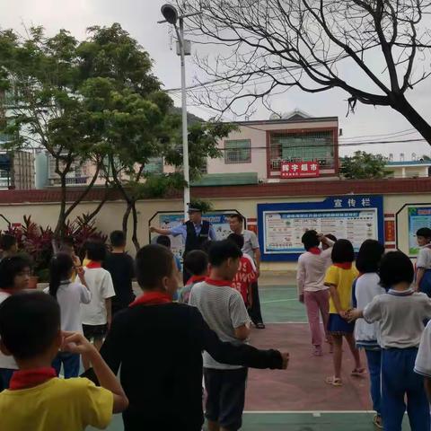 升昌小学防恐防暴演练