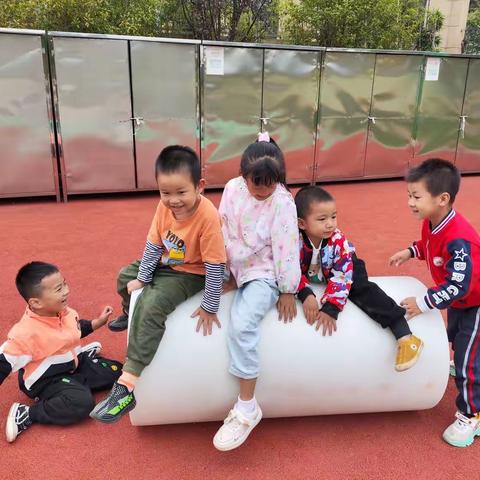 富家桥镇中心幼儿园大二班第七周日常活动剪辑