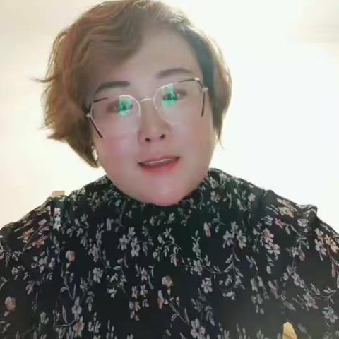 乌拉特中旗蒙古族幼儿小班组线上课