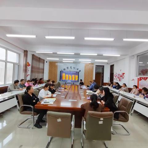 “精准把脉巧施策，奋楫笃行谋新篇”——虎林市高级中学召开东三省一模考试质量分析会