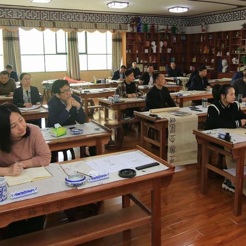 书法线条要多变 提按使转是关键，——江西书法培训中心新余班四月学习侧记