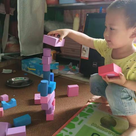 湘艺幼儿园“停课不停学”第（七)周工作简报