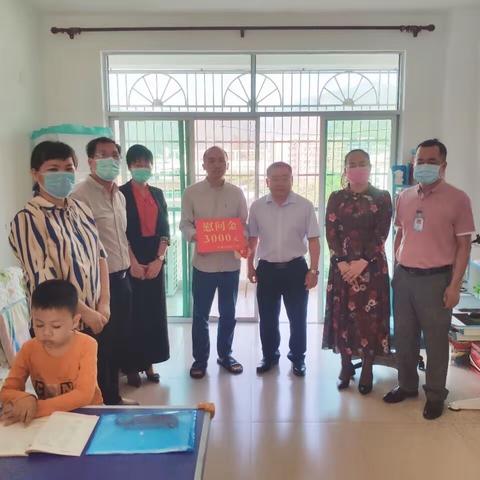 五指山市委常委、统战部长黄国奇带队慰问援鄂医疗队家属和疫情防控期间企业复工复产工作调研