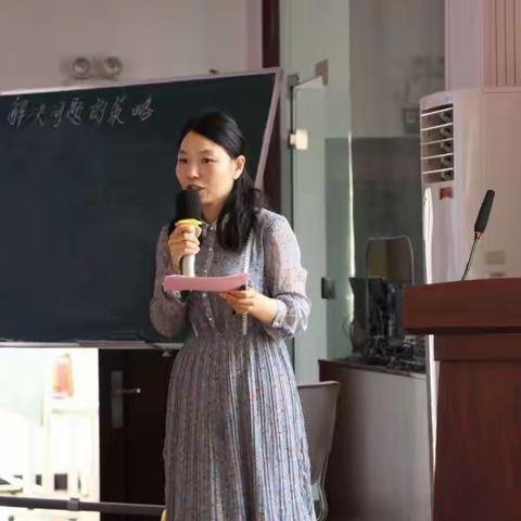 名师引领，携手共成长——县二小承办小学数学“名师课堂观摩”活动