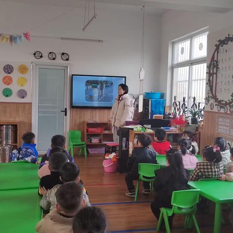 传承雷锋精神，弘扬时代新风——凤台六幼学习雷锋主题教育活动