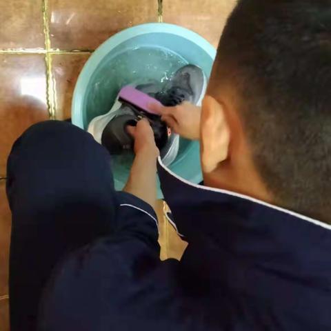 21机电1班感恩作业