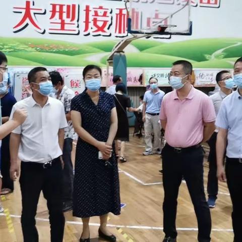 区委书记柯延鹏同志一行到文光街道调研指导疫情防控工作