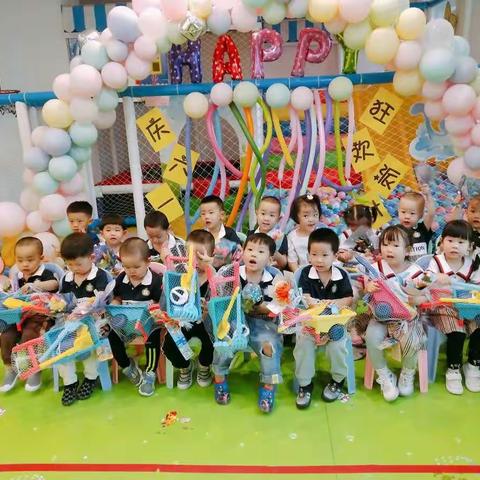 东方菁英幼儿园六·一特别活动暨五月生日会