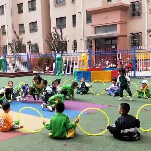 【十二幼户外活动篇】“阳光之下，快乐满天飞”（中一班）