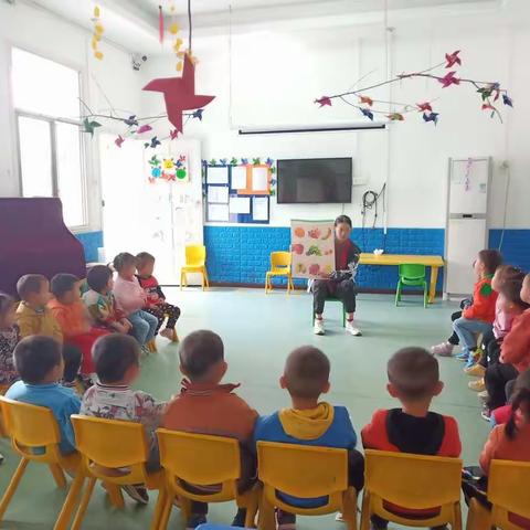 小三班本周幼儿园的快乐生活！