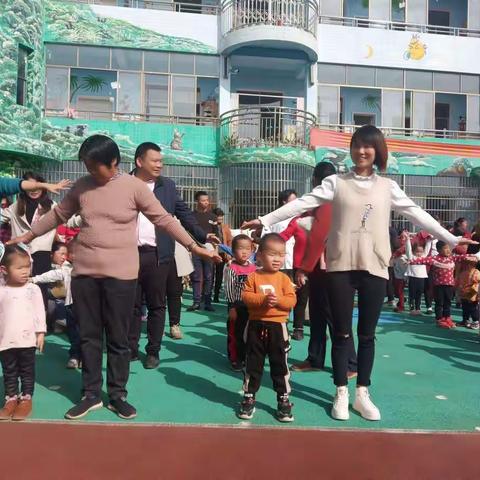 邓元泰中心幼儿园小三班家长半日开放活动，孩子开心，家长开心，老师开心