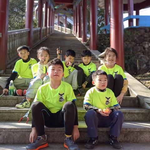 登山健身  环保随行