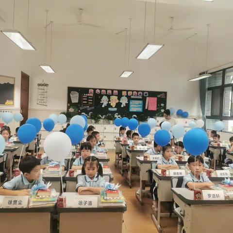 最美的遇见，是开学有你💗                        最好的期待，是未来可期🌟