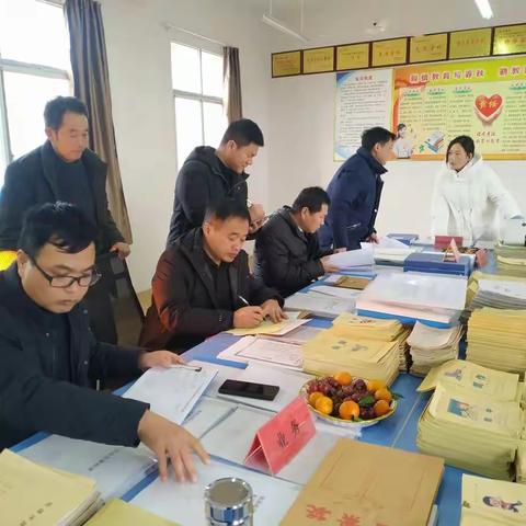 立足常规重实效，督导检查促提升——临港街道中心校督导组莅临刘洼小学进行检查工作