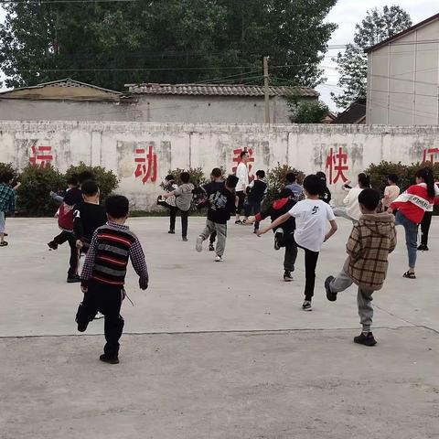 关帝小学丰富多彩的延时服务