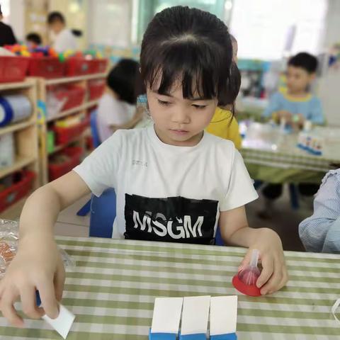 本周科学活动《强大的空气》