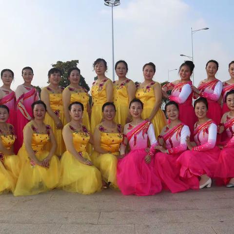 “我们的中国梦”文化进万家舞蹈展演《丰收中国年》