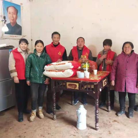 “孩子别怕，我们就是你的爸爸和妈妈”余干县广场舞协会江埠分会关爱孤儿公益行