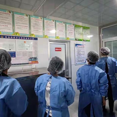 充分发挥家长力量，齐心协力把好饮食安全关——邹平市韩店镇中心幼儿园家长代表进园参观指导食堂工作