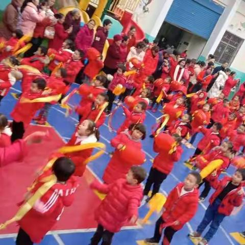 新白沙幼儿园大一班小朋友祝大家新年快乐