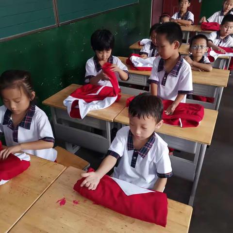 小蜗牛慢慢爬    梧台小学一年级三班习惯养成记录