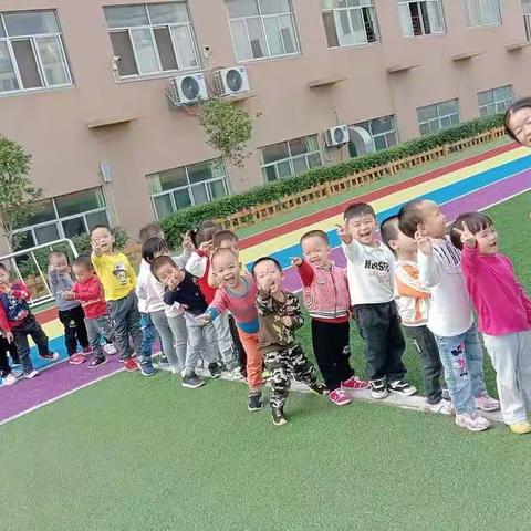 光华伏羲幼儿园小二班第四个月