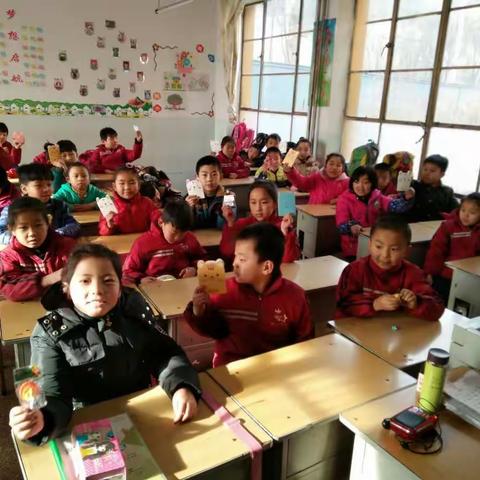 2016年秋柳林五小四二班“迎新年”纪念册